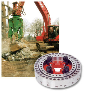 To protect the teeth of this demolition equipment from overload damages, a friction coupling is integrated in the spur gear driven Slew Drive.